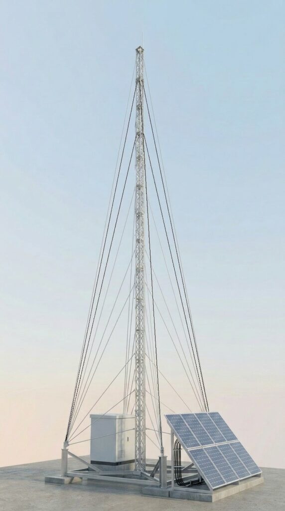 combat tower teleskopik dengan panel tenaga surya BRAVOTOWER